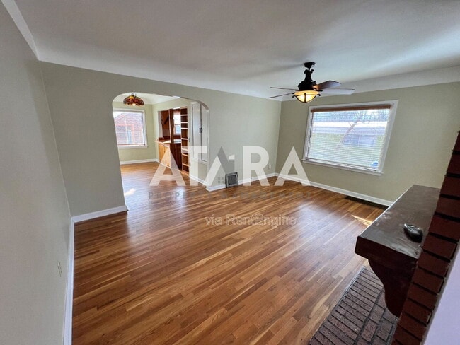 Building Photo - 2959 S 600 E