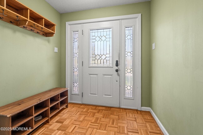 Building Photo - 72 Whalepond Rd