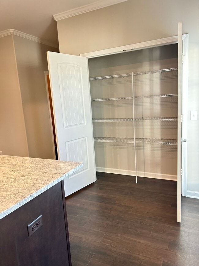 Building Photo - 3 Bedroom/ 2.5 Bathroom Berwick area in Savannah, GA