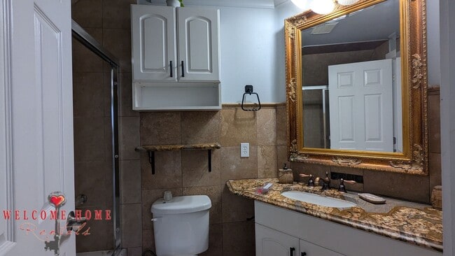 Building Photo - 4520 S Thompson Ave