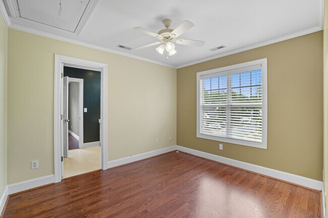 Building Photo - 11221 Grahamwood Pl