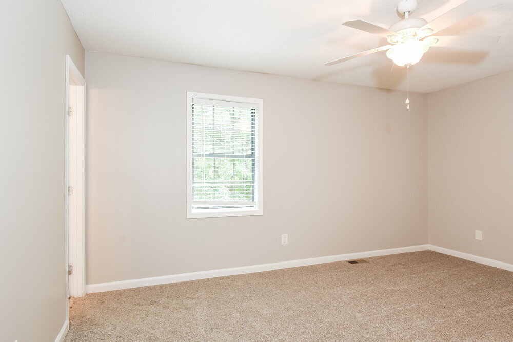 Building Photo - 1009 Hicksmil Dr SW