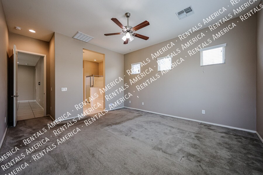 Building Photo - 10160 W Robin Ln