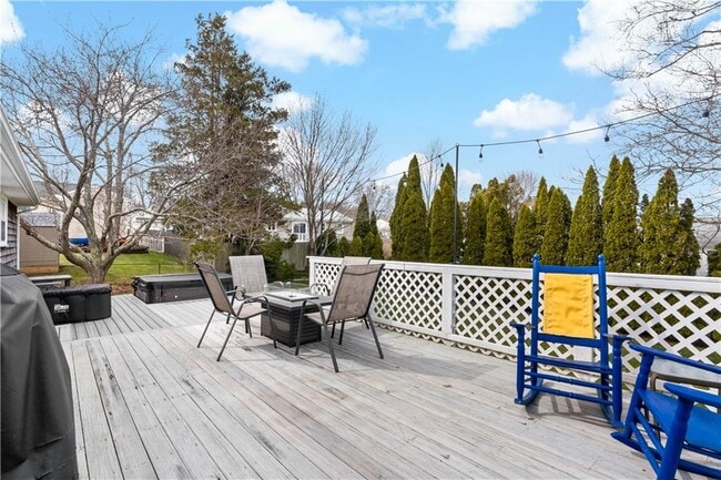 Building Photo - 3 Paul Ave