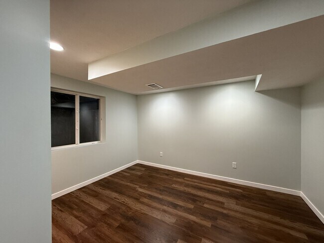 Building Photo - 7276 Tiger Dr