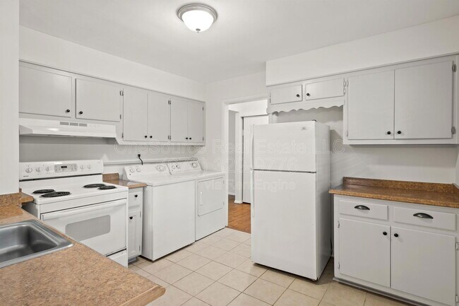 Building Photo - 5070 Crowe Dr SE
