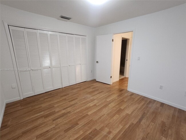 Building Photo - 2828 Coconut Ave