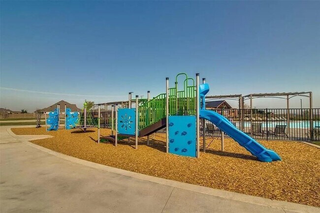 Building Photo - 6221 Hightower St