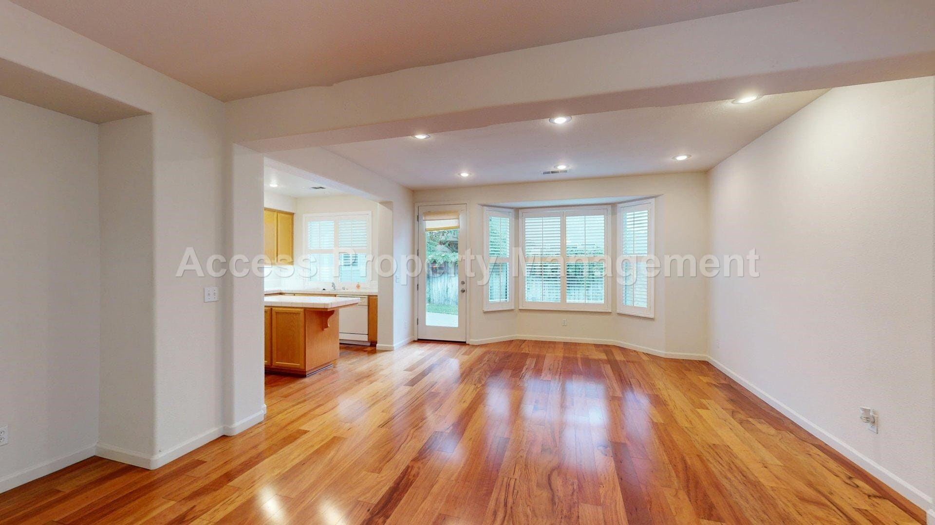 Building Photo - 4177 Sunny Ln