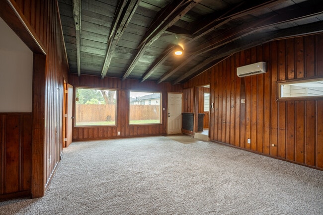 Building Photo - 3808 33rd St