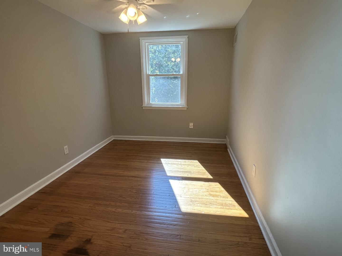 Bedroom 3 - 249 Park Dr