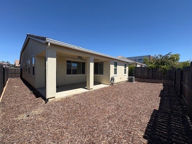 Building Photo - 55+ Rental Home in Heritage