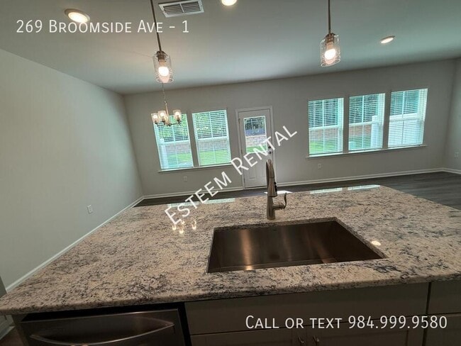 Building Photo - 269 Broomside Ave