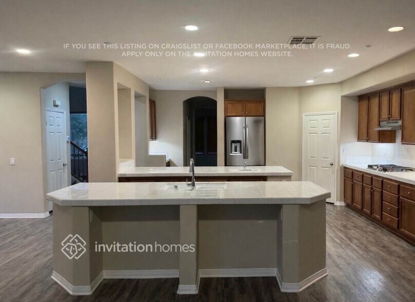 Building Photo - 1021 E Pennsylvania Ave