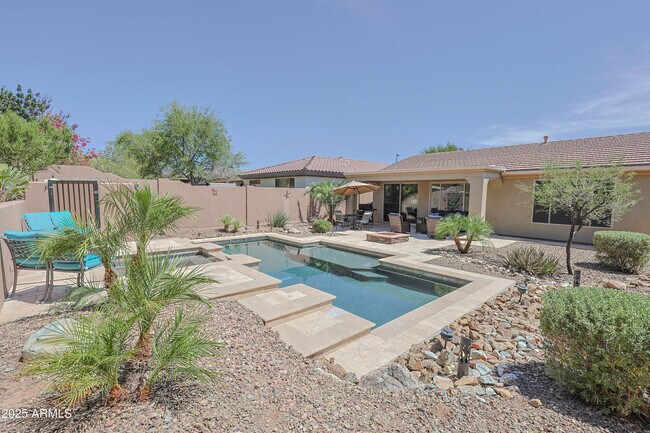 Building Photo - 2462 W Turtle Hill Dr