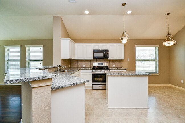 Building Photo - 2023 Manchester Crossing Dr