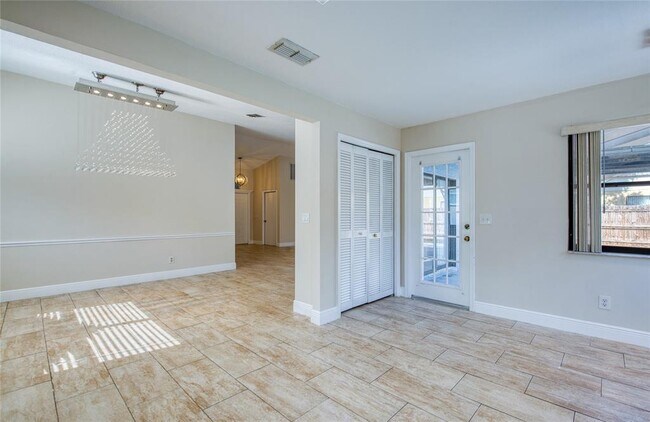 Building Photo - 1925 Brookstone Way