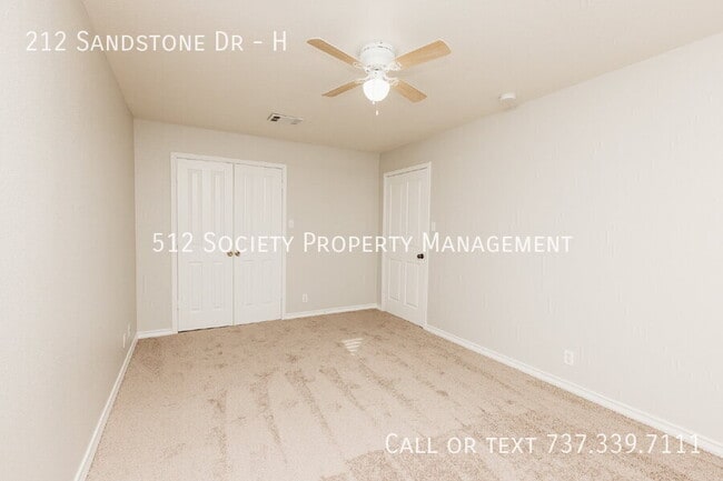 Building Photo - 212 Sandstone Dr