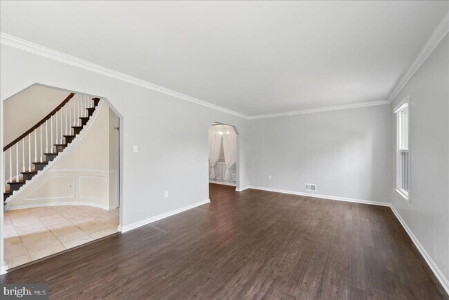 Building Photo - 4527 Sawgrass Ct