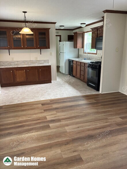 Building Photo - 40 Edgewood Dr