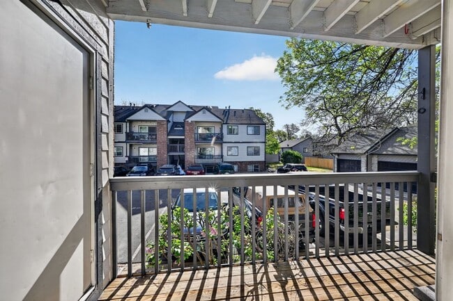 Building Photo - Charming 2BR Condo in Arvada