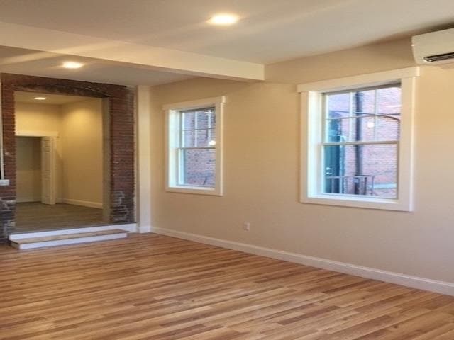 Building Photo - 368 Central St