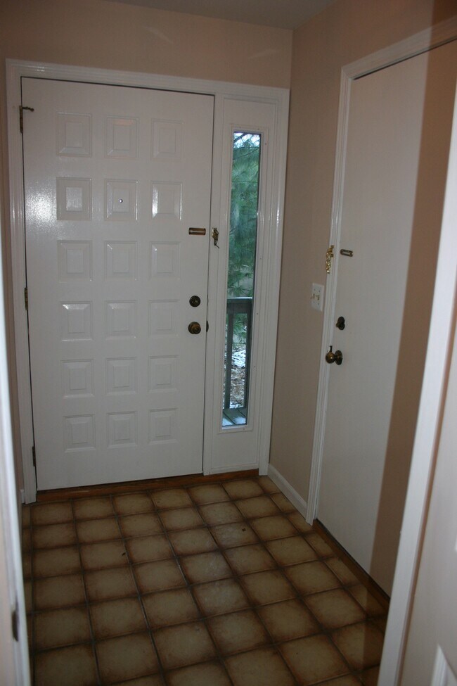 Front Entry - 1750 W Liberty St
