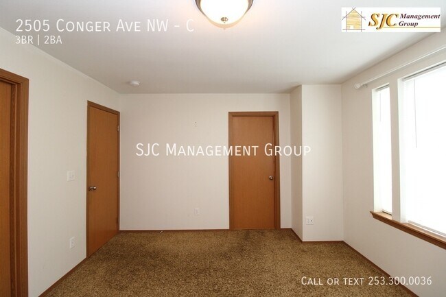 Building Photo - 2505 Conger Ave NW