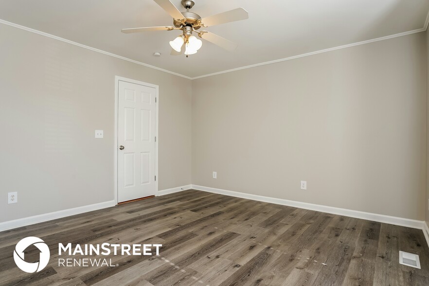 Building Photo - 500 Rookwood Ct