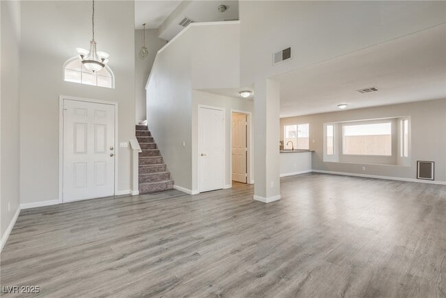 Building Photo - 7816 Calico Flower Ave