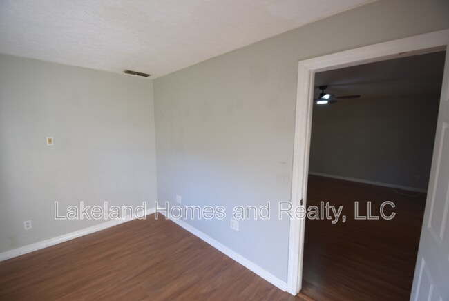 Building Photo - 2762 Gale Rose Dr