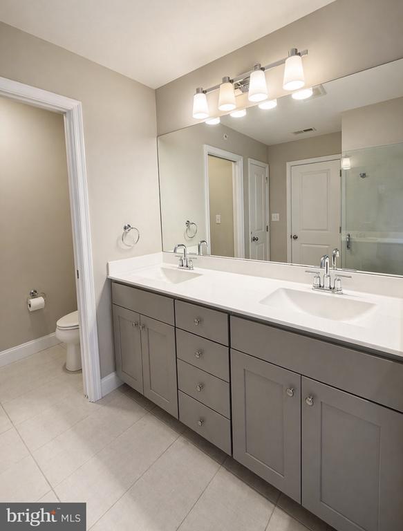 Building Photo - 903B Spring Mill Ave