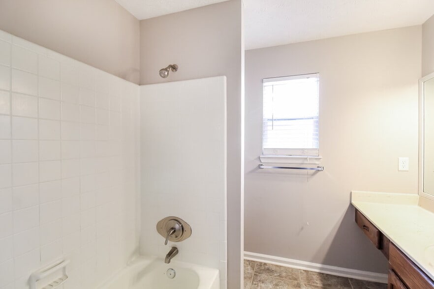 Building Photo - 5649 La Fleur Trail