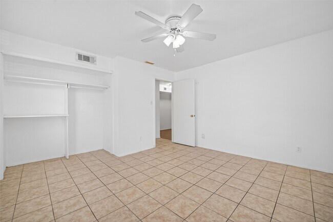 Building Photo - 6001 Reims Rd