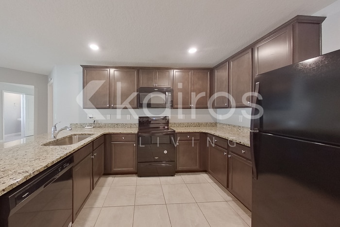 Building Photo - 8460 Indian Laurel Ln