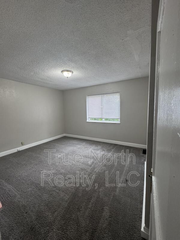 Building Photo - 1221 E Twentieth Avenue
