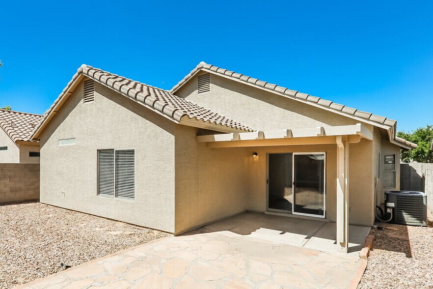 Building Photo - 3405 N 129th Dr