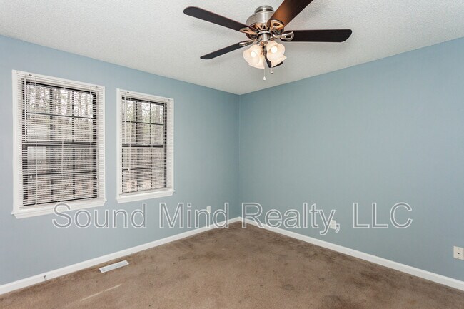 Building Photo - 2809 Ferret Ct