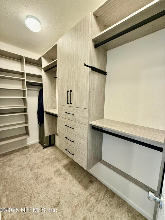 Building Photo - 13525 Brookwater Dr