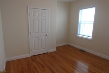 Building Photo - 36 Lincoln Pky