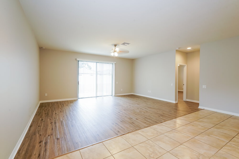 Building Photo - 2229 Landside Dr