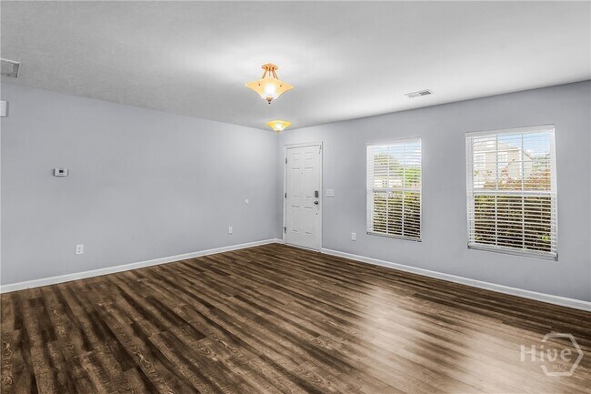 Building Photo - 307 Grasslands Dr