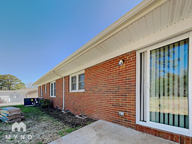 Building Photo - 4109 Nevin Rd