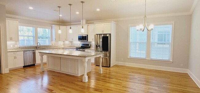 Building Photo - 5848 Vlg Rdg Wy