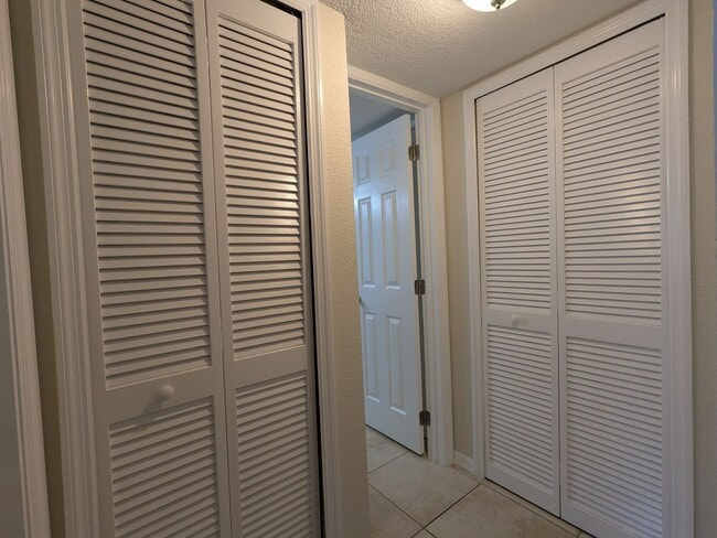 Building Photo - First Floor 1 Bedroom, 1 Bathroom Condo in Metro at Michigan Park
