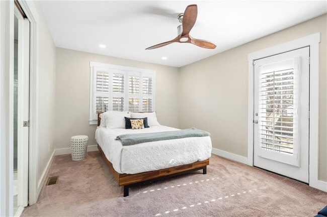 Building Photo - 2026 Harwinor Rd SE