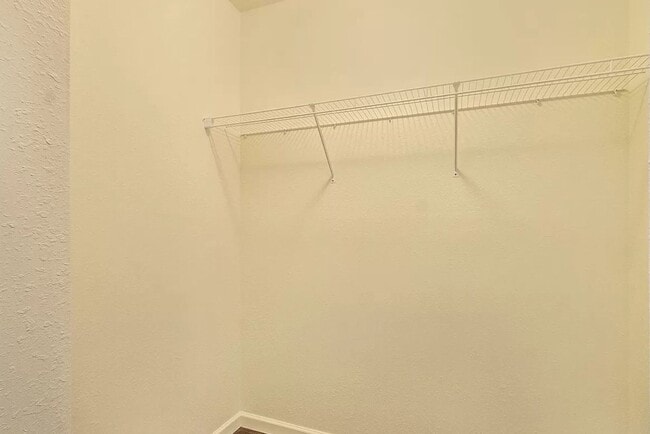 Building Photo - Wonderful Newer Condo for Lease