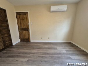 Building Photo - 4018 Sunrise Cove Dr