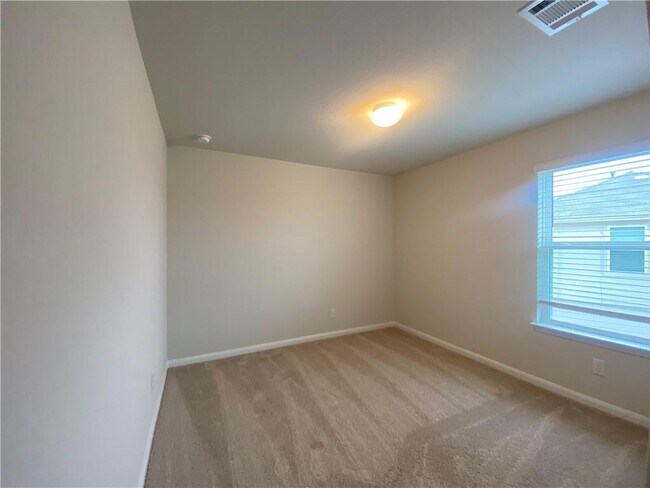 Building Photo - 322 Northshore None
