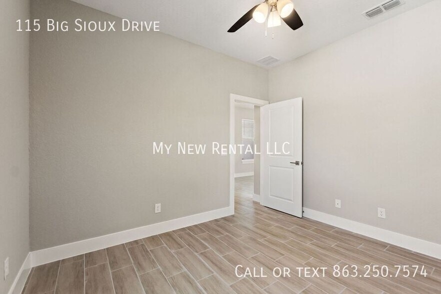 Building Photo - 115 Big Sioux Dr